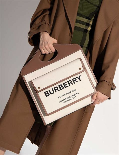 nhung burberry